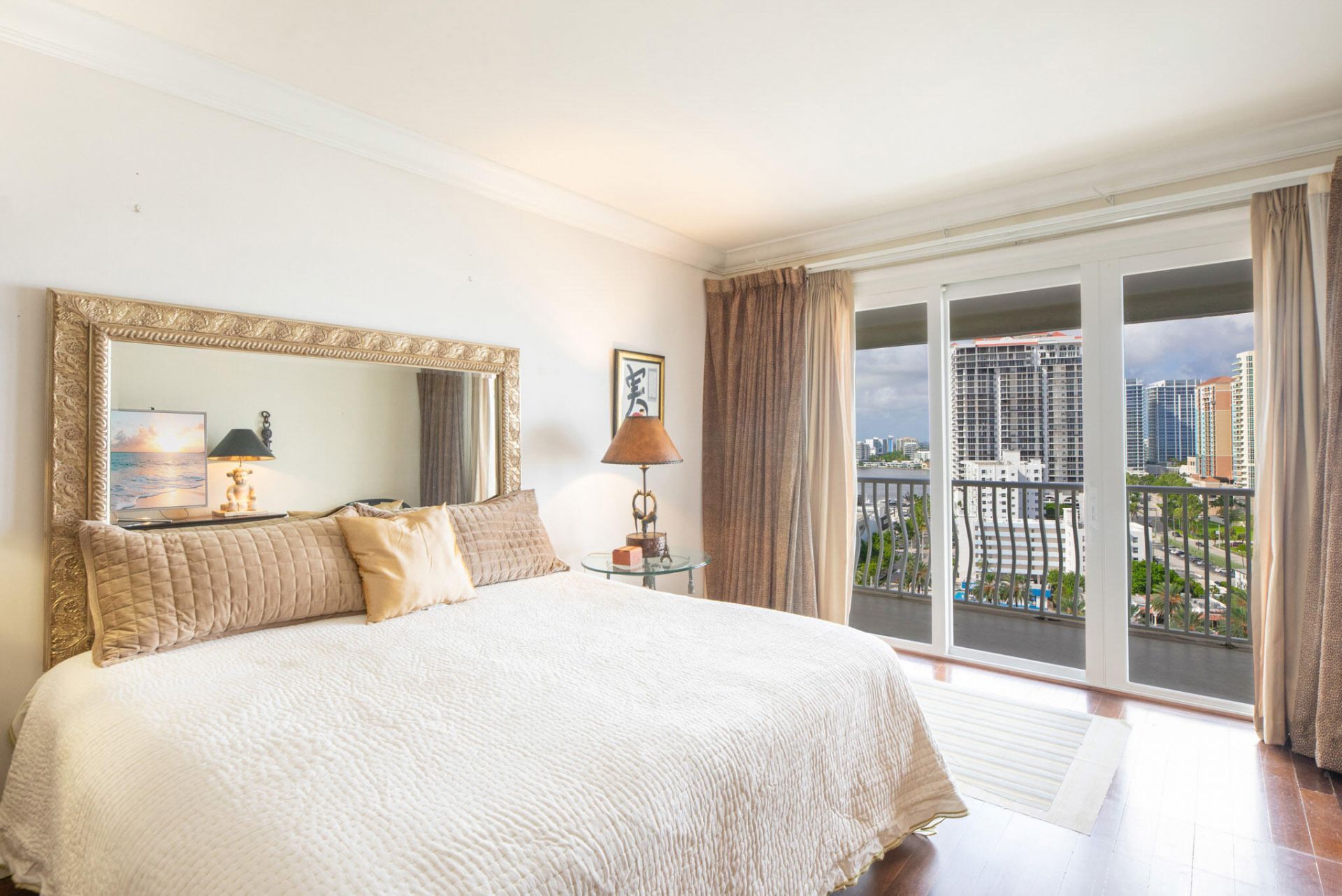 1 Las Olas Circle, Unit PH3, Fort Lauderdale, FL 33316 Photo