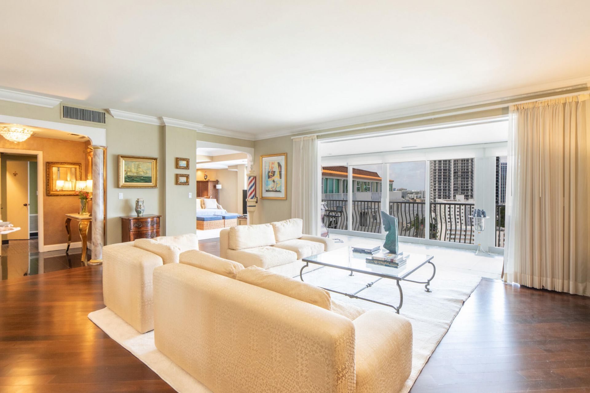 1 Las Olas Circle, Unit PH3, Fort Lauderdale, FL 33316 Photo