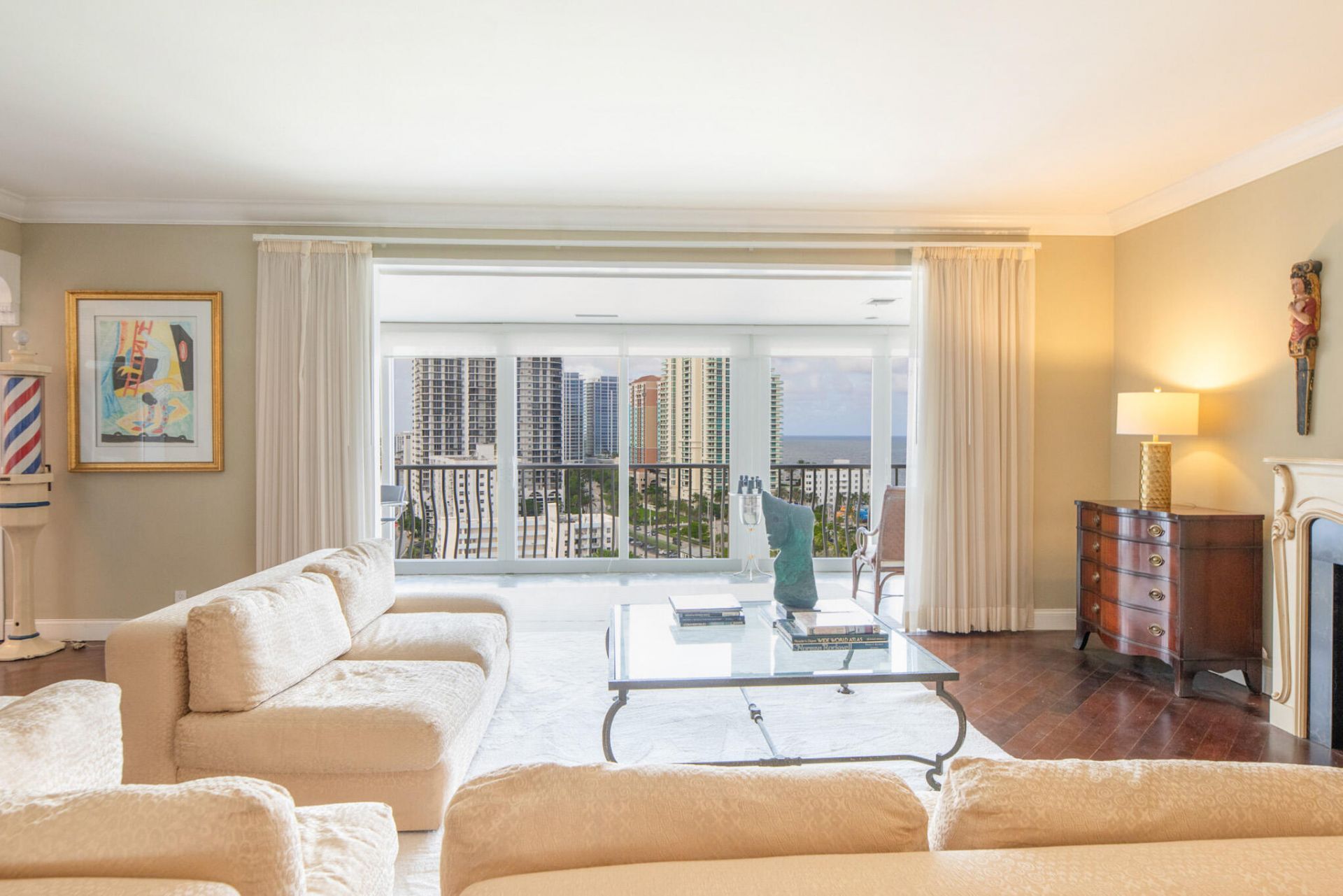 1 Las Olas Circle, Unit PH3, Fort Lauderdale, FL 33316 Photo