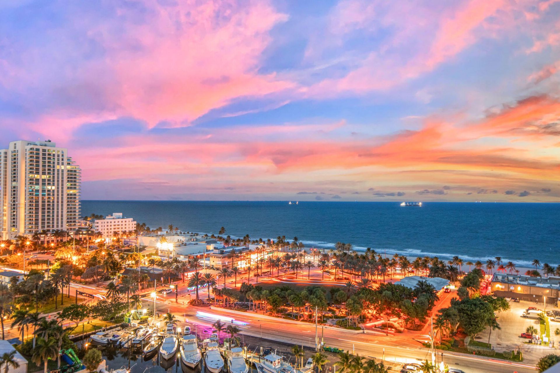 1 Las Olas Circle, Unit PH3, Fort Lauderdale, FL 33316 Photo