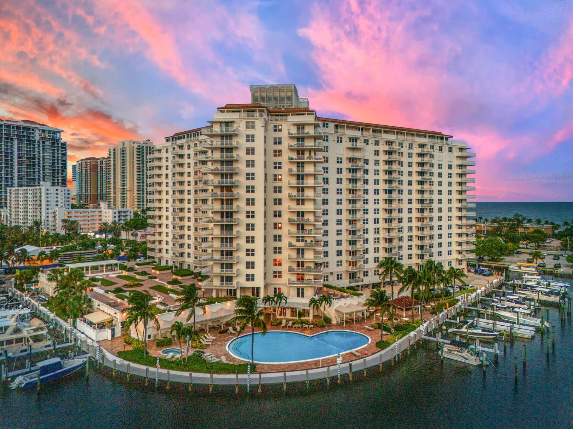 1 Las Olas Circle, Unit PH3, Fort Lauderdale, FL 33316 Photo