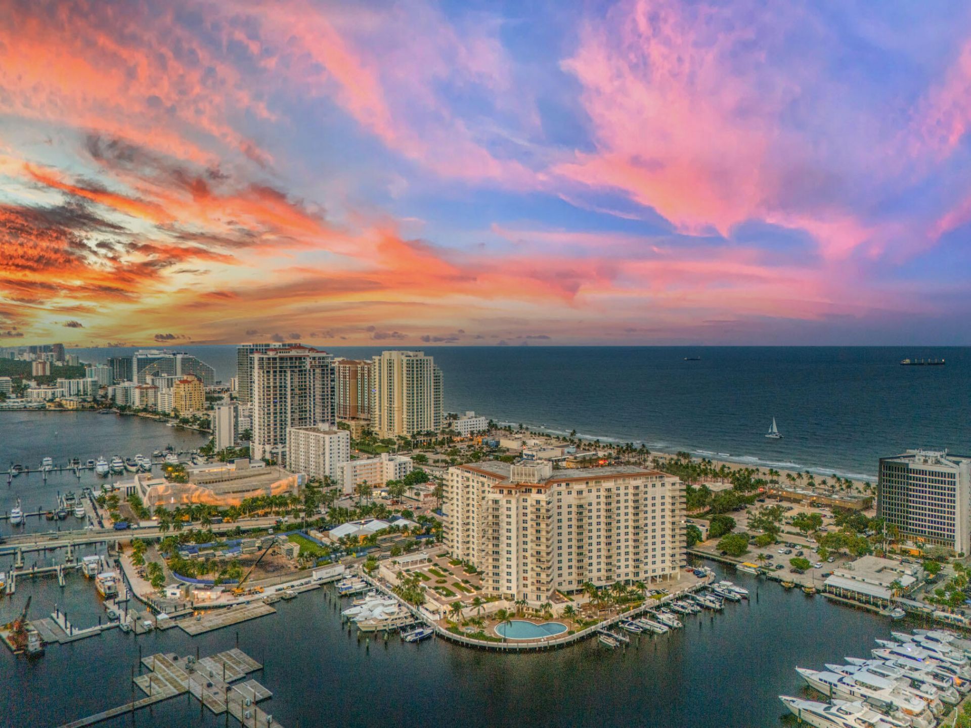 1 Las Olas Circle, Unit PH3, Fort Lauderdale, FL 33316 Photo