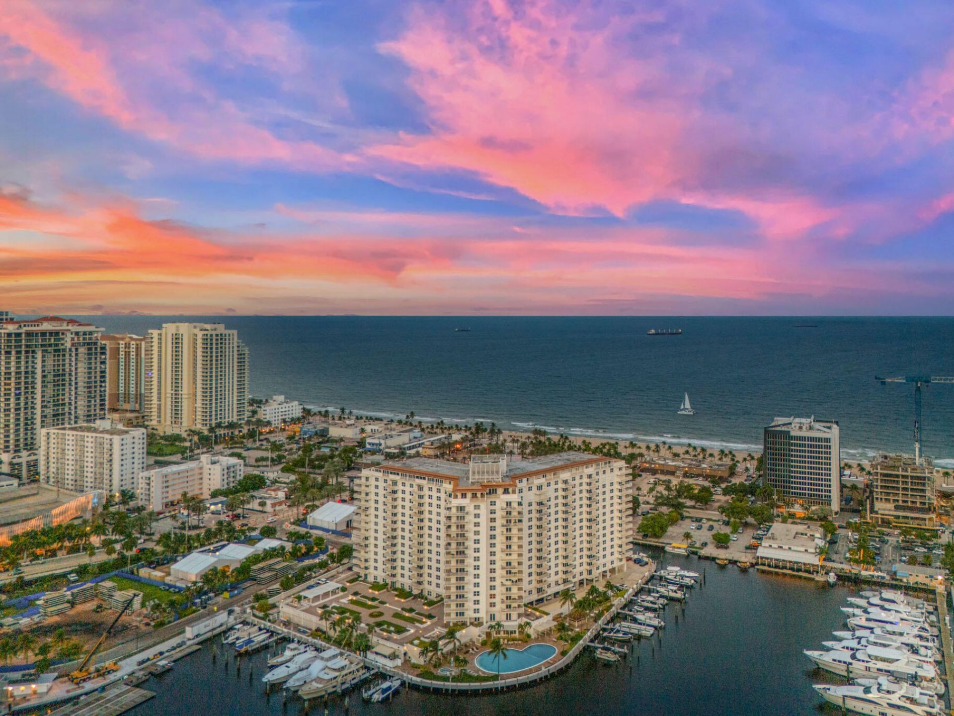 1 Las Olas Circle, Unit PH3, Fort Lauderdale, FL 33316 Photo