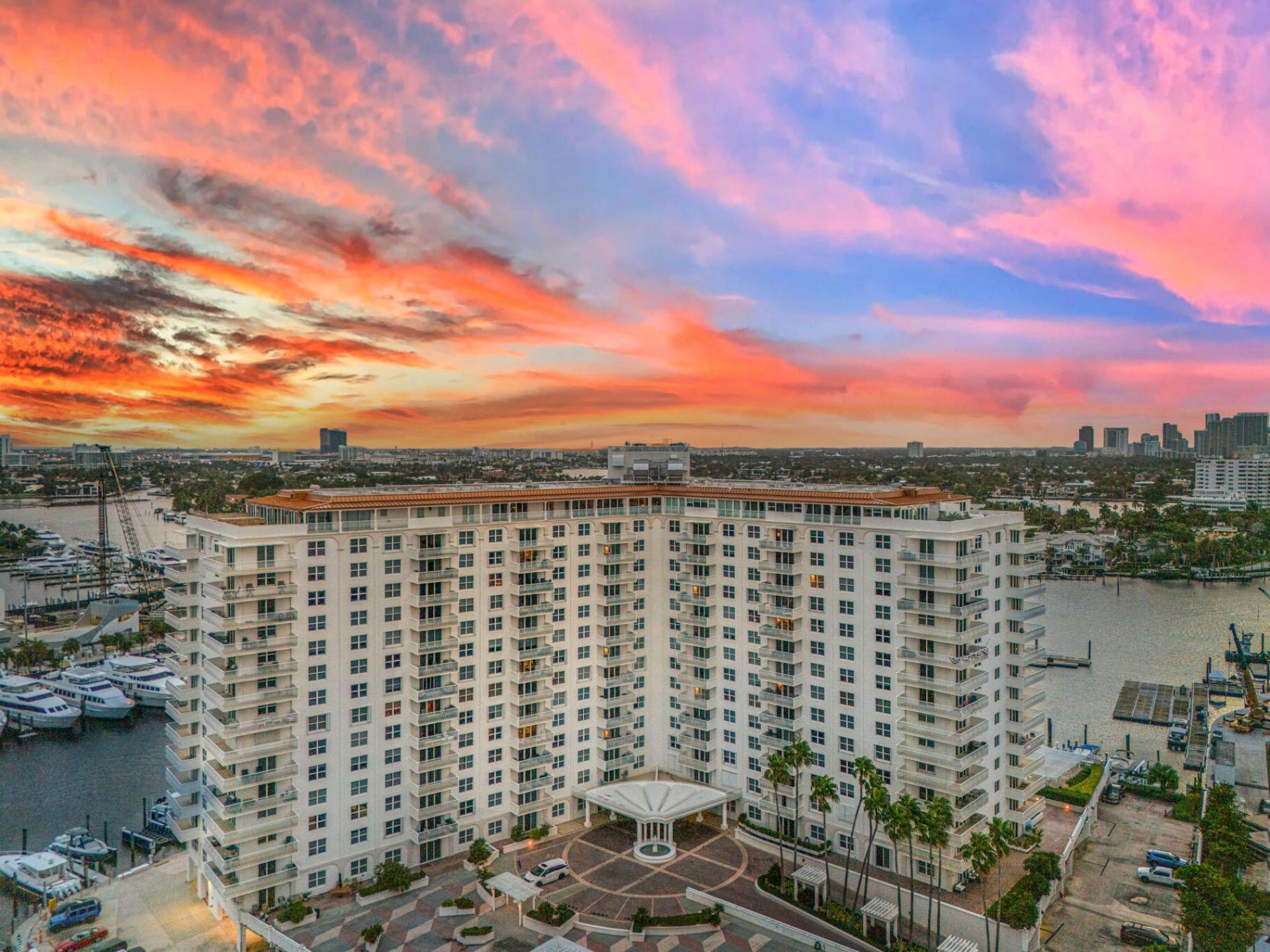 1 Las Olas Circle, Unit PH3, Fort Lauderdale, FL 33316 Photo