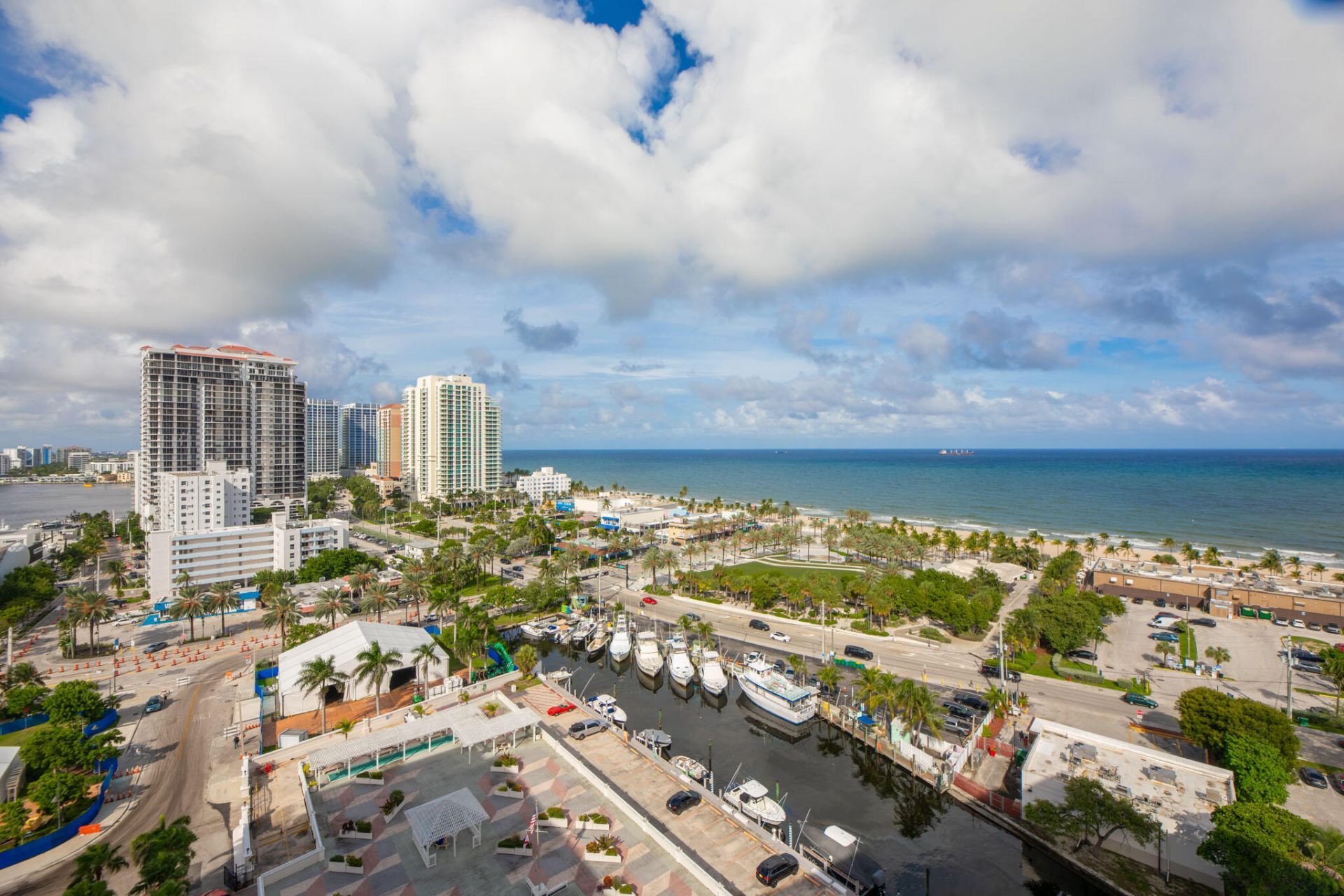 1 Las Olas Circle, Unit PH3, Fort Lauderdale, FL 33316 Photo