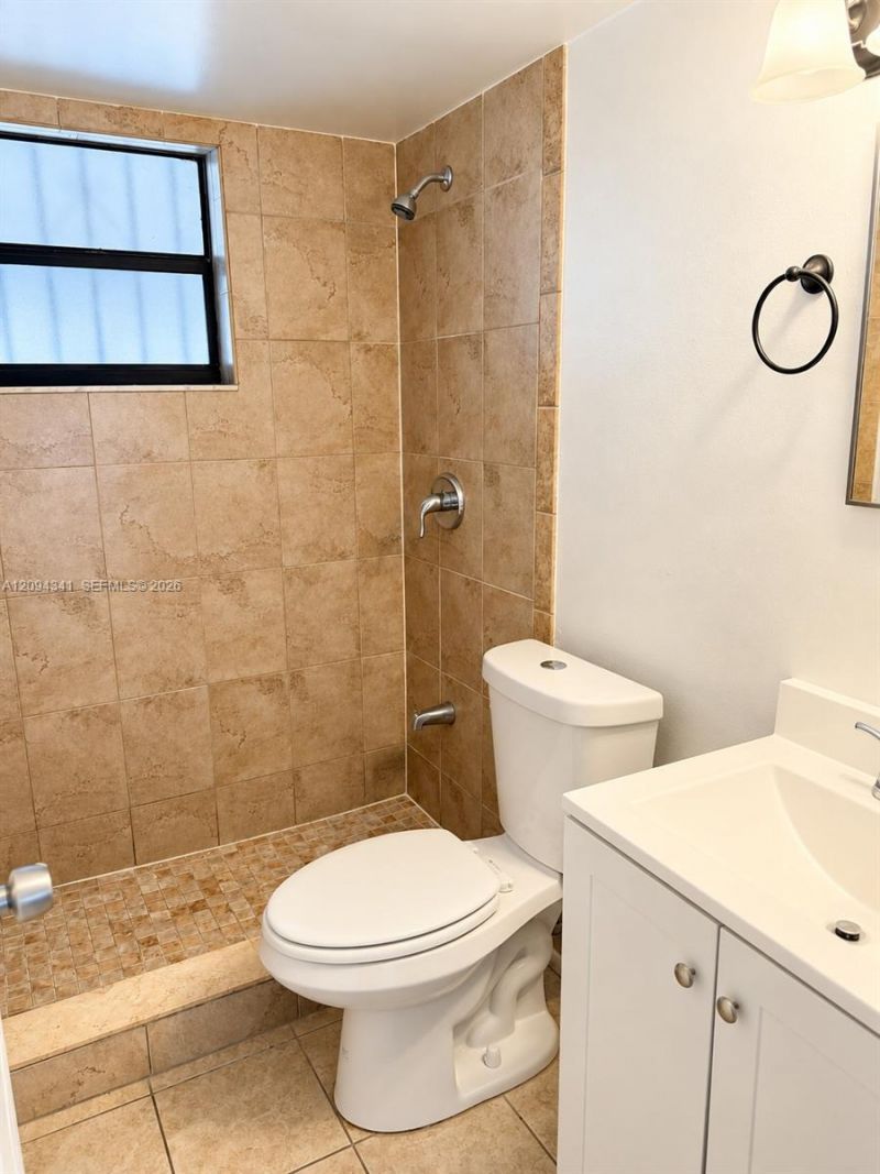 2775 W 61st St, Unit 102, Hialeah, FL 33016 Photo