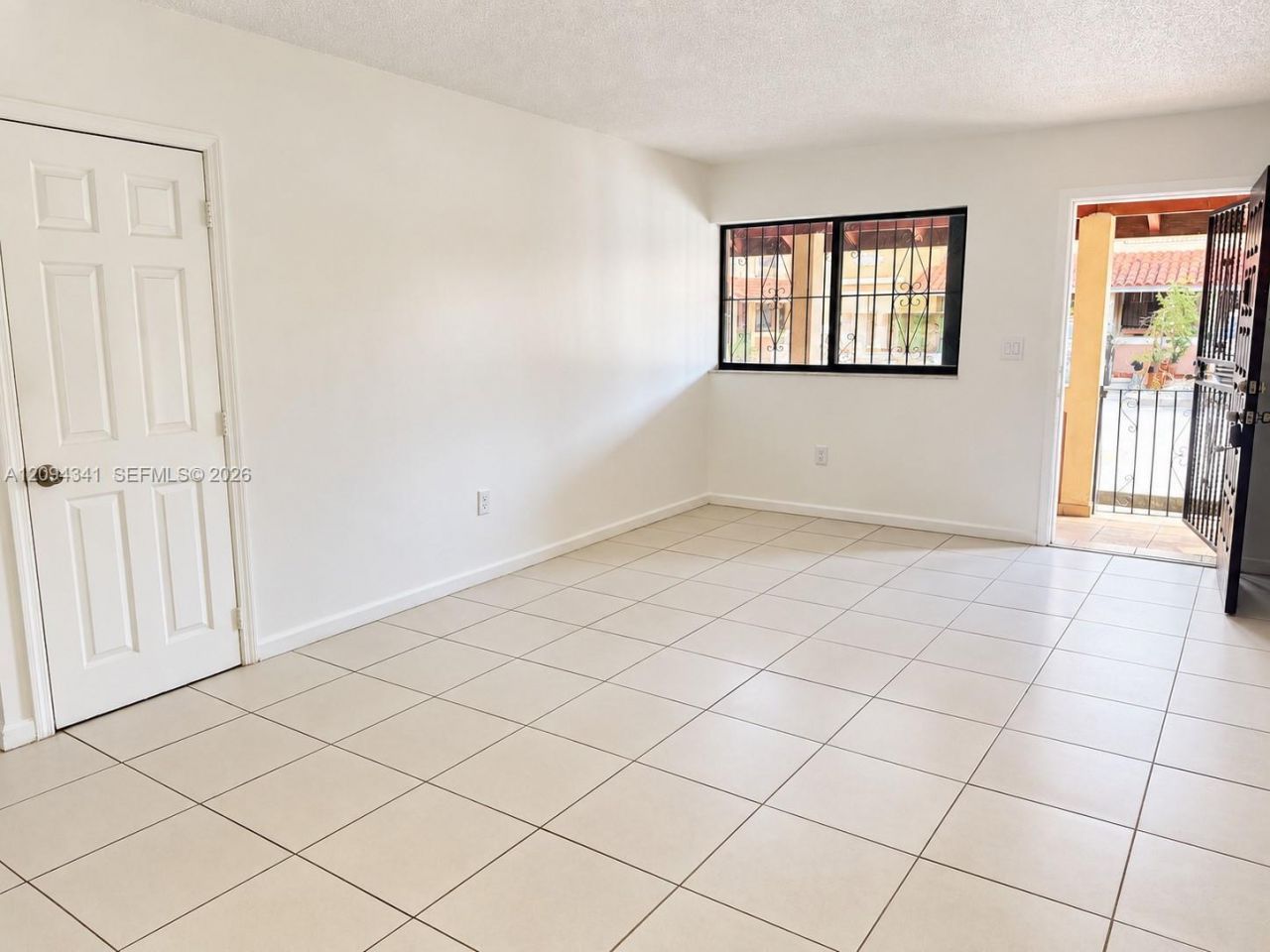 2775 W 61st St, Unit 102, Hialeah, FL 33016 Photo