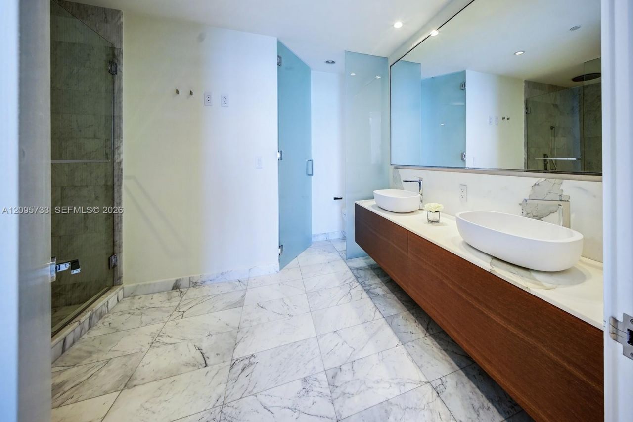 10203 Collins Ave , Unit 1203, Bal Harbour, FL 33154 Photo