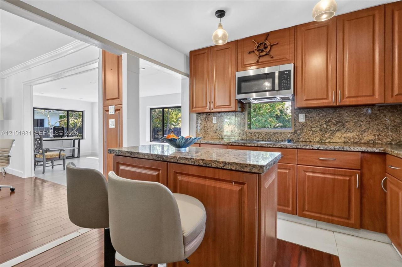 68 NW 95th St, Miami Shores, FL 33150 Photo