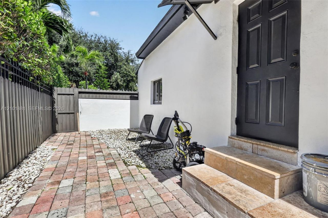 68 NW 95th St, Miami Shores, FL 33150 Photo