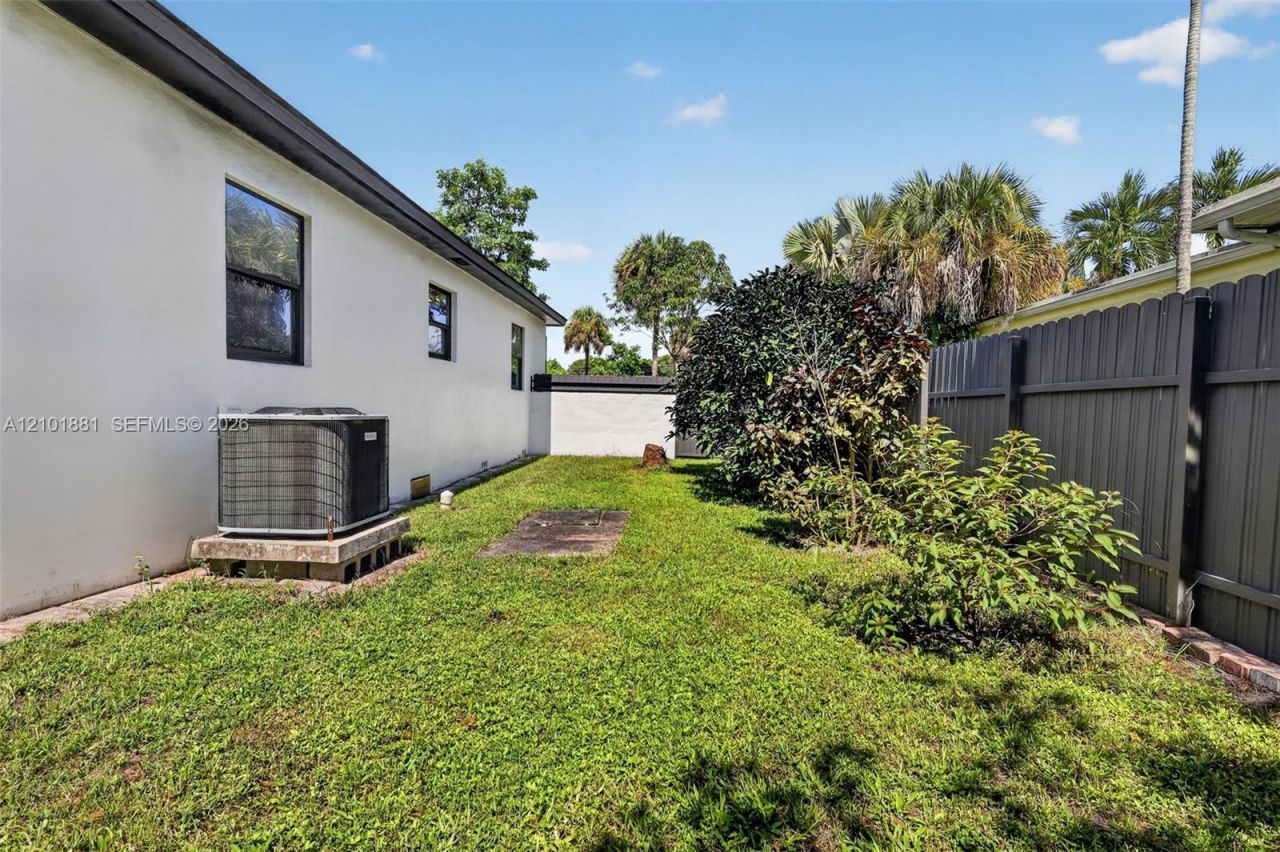 68 NW 95th St, Miami Shores, FL 33150 Photo