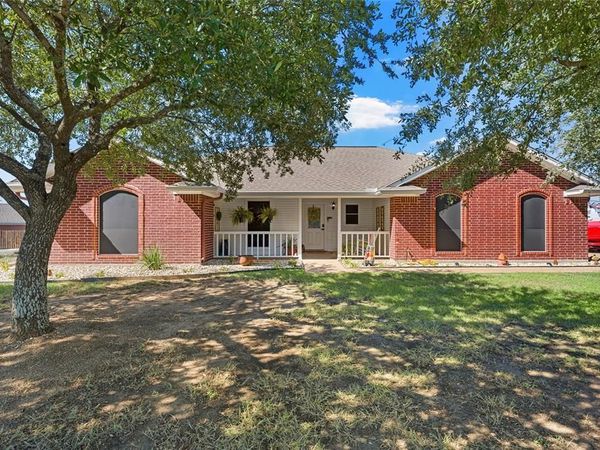 2050 Westward Trail, Bruceville, TX 76630