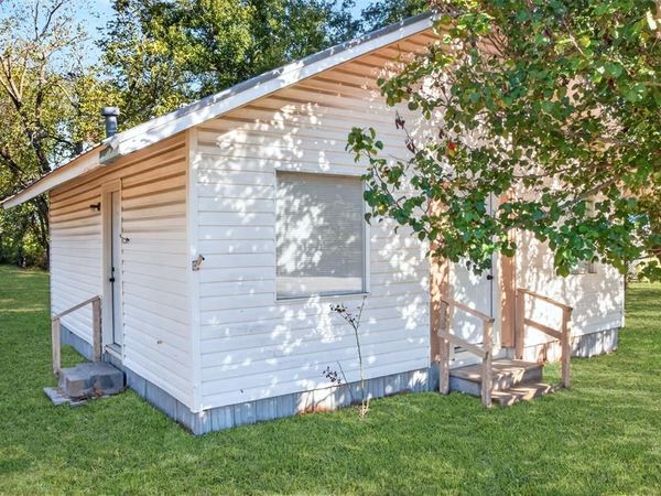 3166 Fm 49, Gilmer, TX 75644