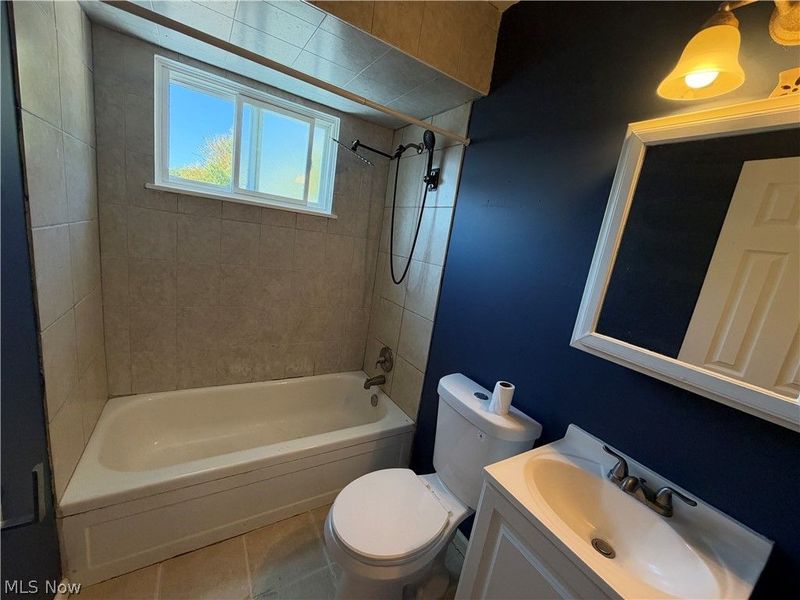 4628 E 173rd Street, Cleveland, OH 44128 Photo 12