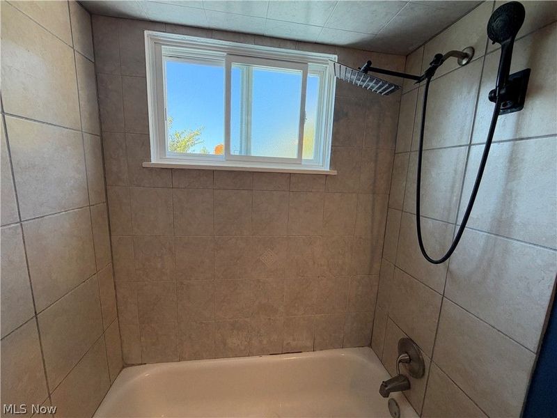 4628 E 173rd Street, Cleveland, OH 44128 Photo 13