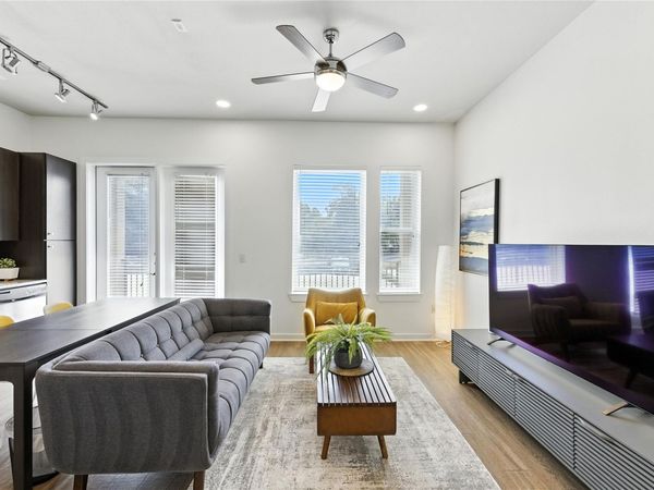 1900 Barton Springs RD, Unit 2003, Austin, TX 78704
