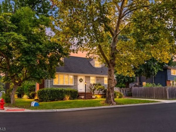 1356 Lambert St, Rahway, NJ 07065