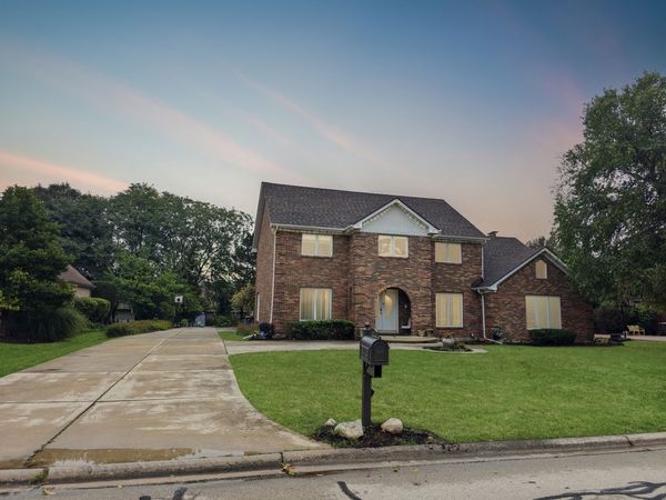 1493 TOMLIN Drive , Burr Ridge, IL 60527