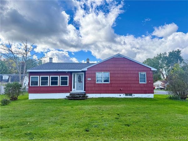 8549 Lakeshore Road, Cicero, NY 13039