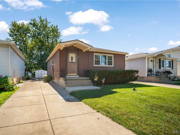 101 Parkedge Avenue , Tonawanda, NY 14150