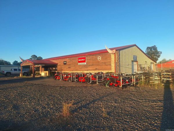 2652 Hwy 71 N , Mena, AR 71953
