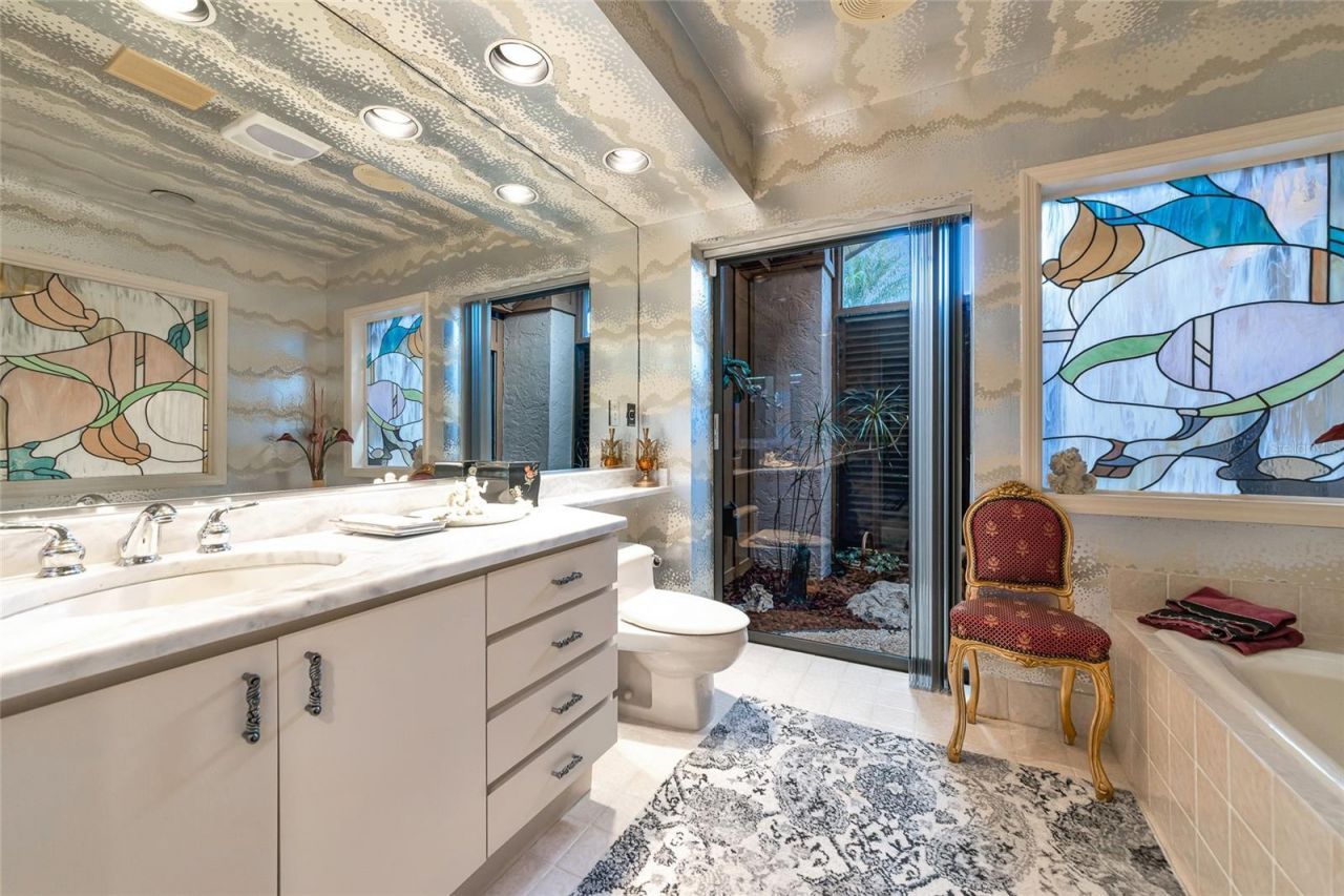 6976 Country Lakes Circle , Sarasota, FL 34243 Photo