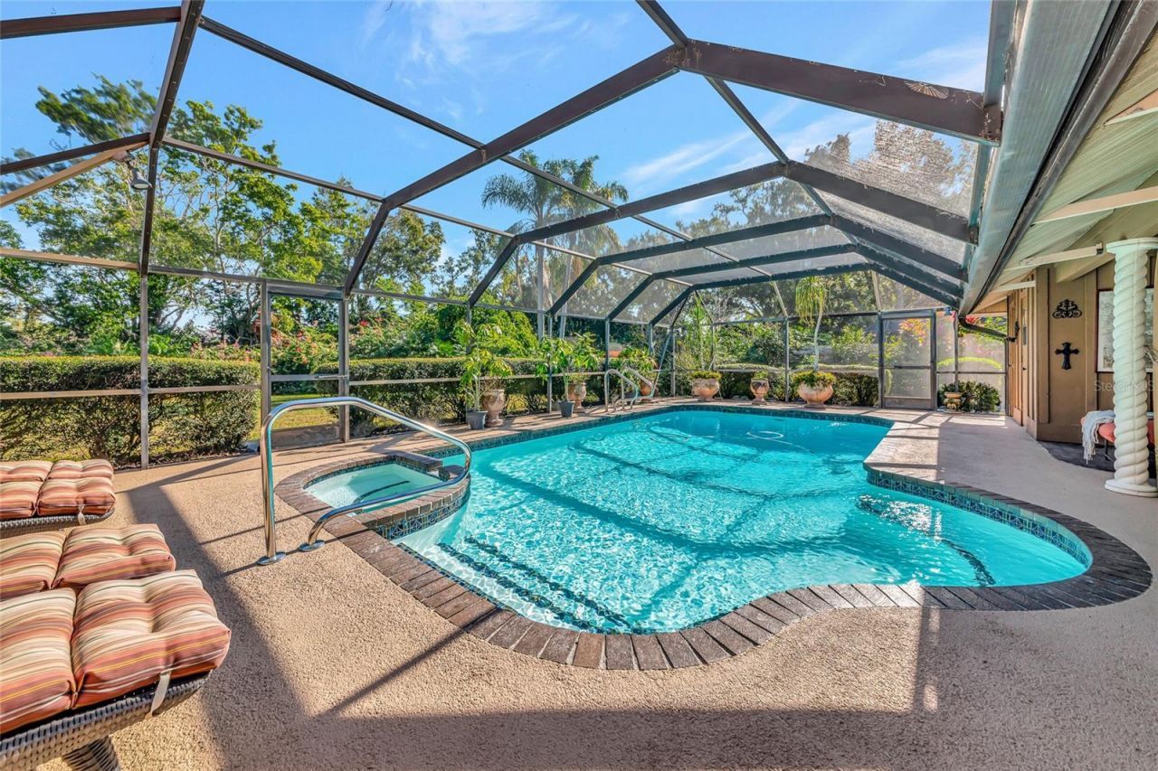 6976 Country Lakes Circle , Sarasota, FL 34243 Photo