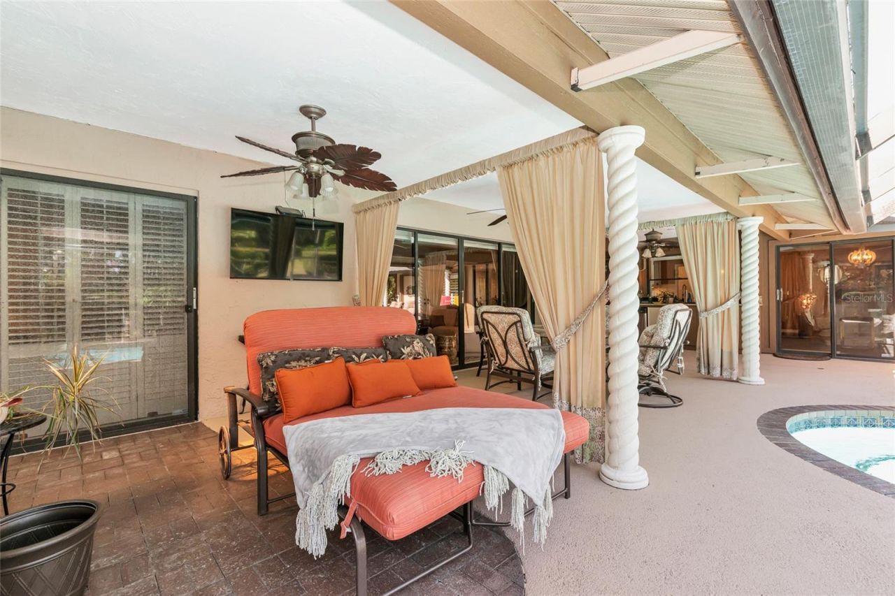 6976 Country Lakes Circle , Sarasota, FL 34243 Photo