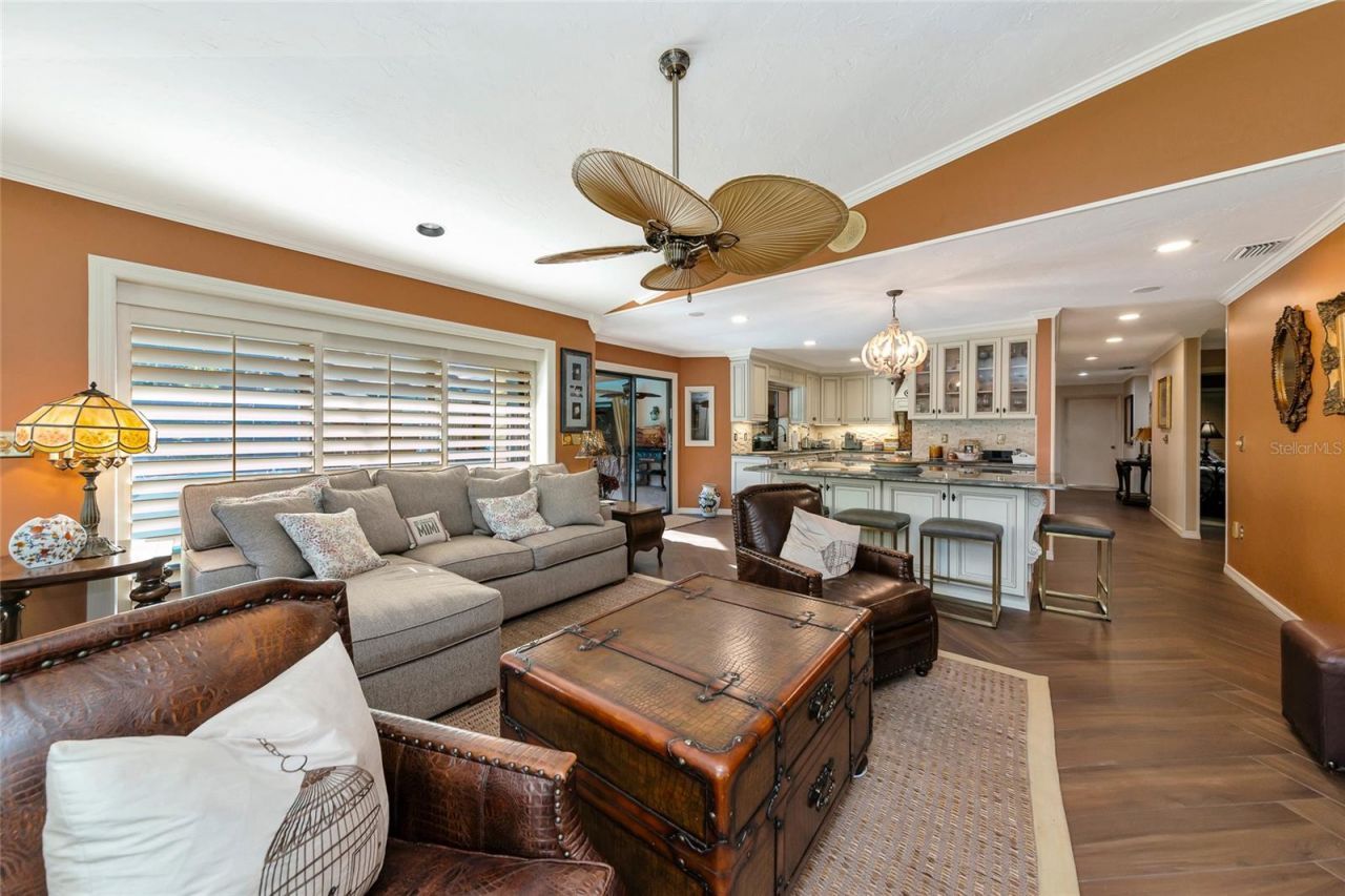 6976 Country Lakes Circle , Sarasota, FL 34243 Photo