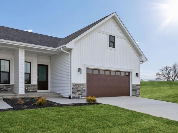 1023 Highland Trail , Solon, IA 52333