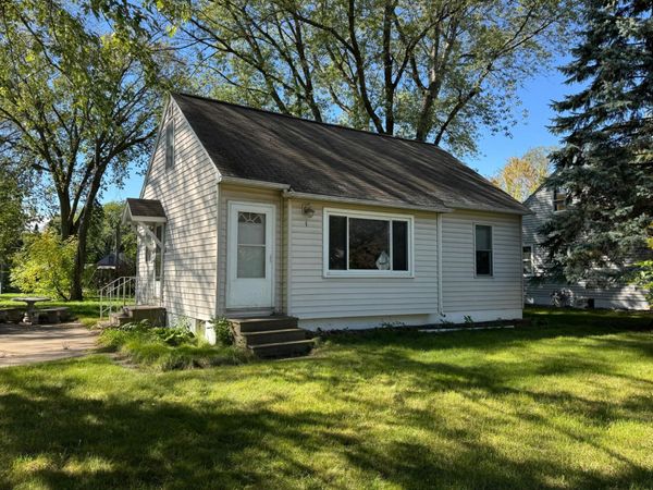 1 Pine Drive , Circle Pines, MN 55014