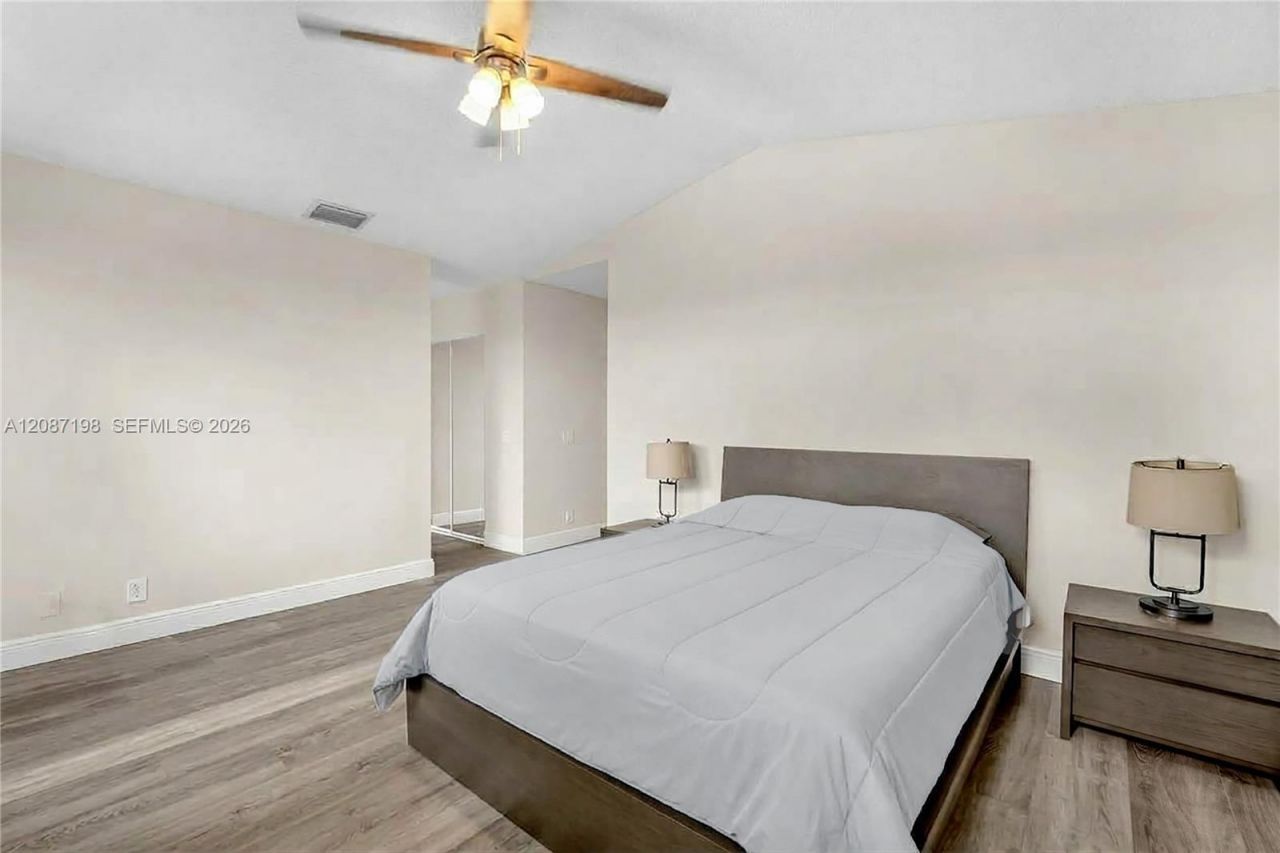 401 Bermuda Springs Dr, Weston, FL 33326 Photo