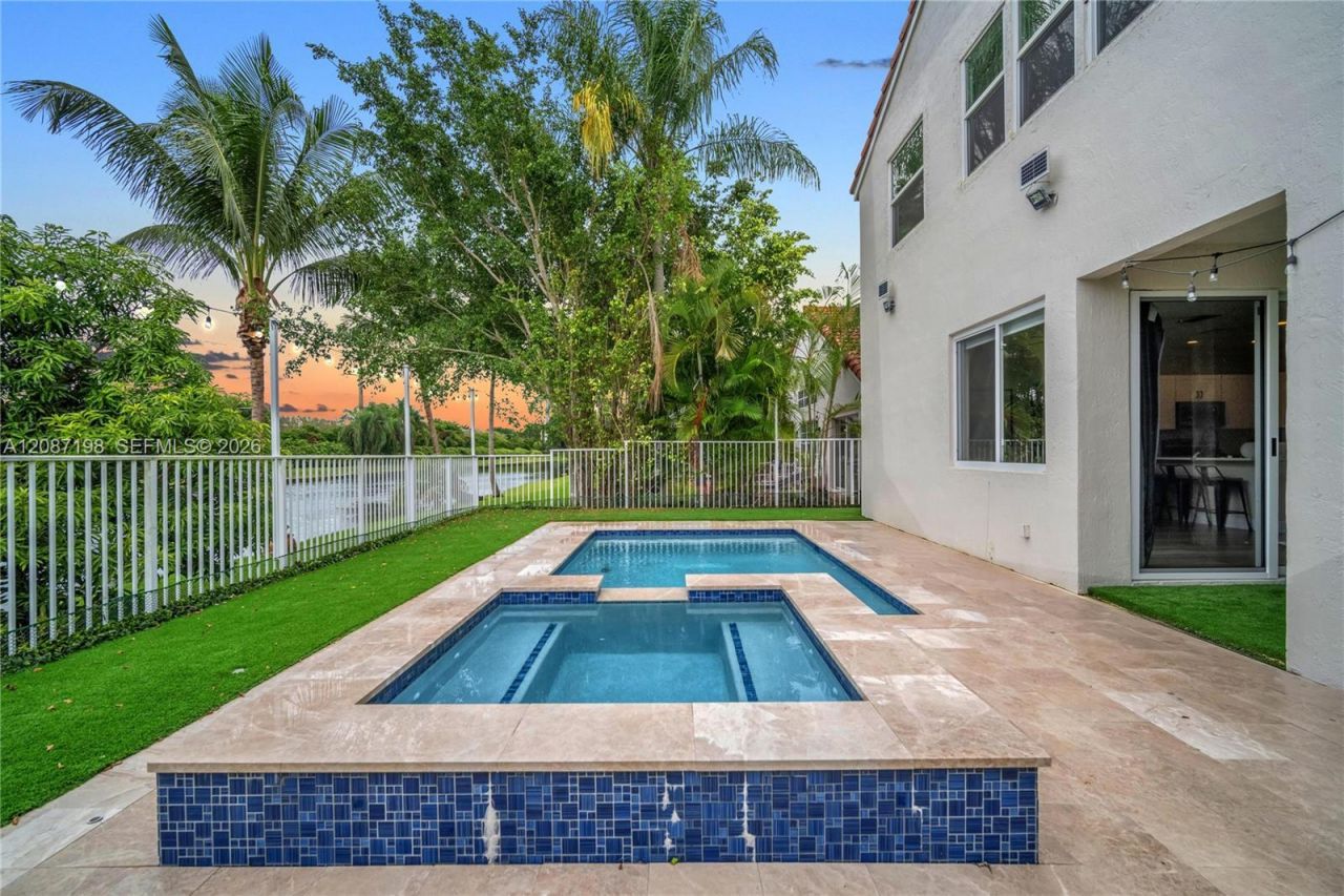 401 Bermuda Springs Dr, Weston, FL 33326 Photo