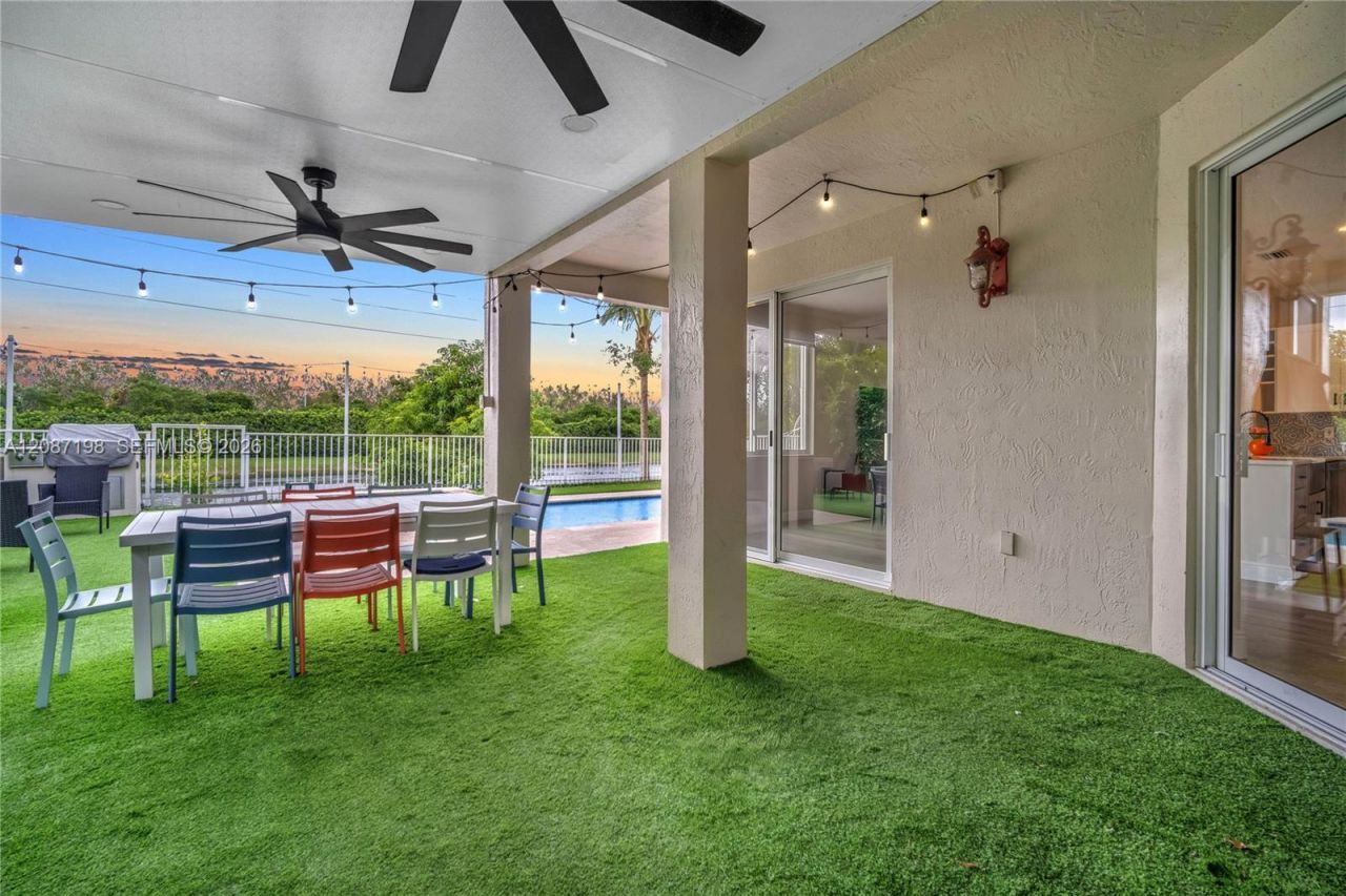 401 Bermuda Springs Dr, Weston, FL 33326 Photo