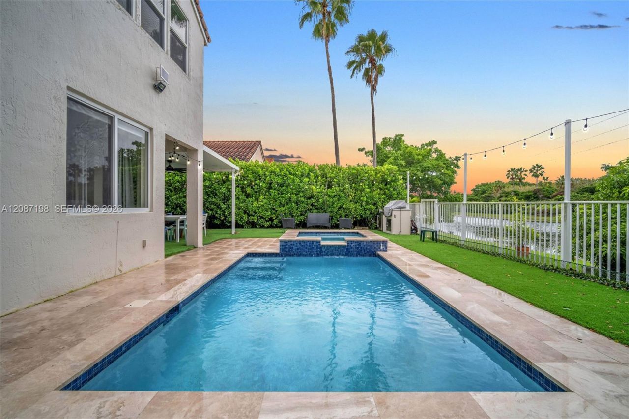 401 Bermuda Springs Dr, Weston, FL 33326 Photo