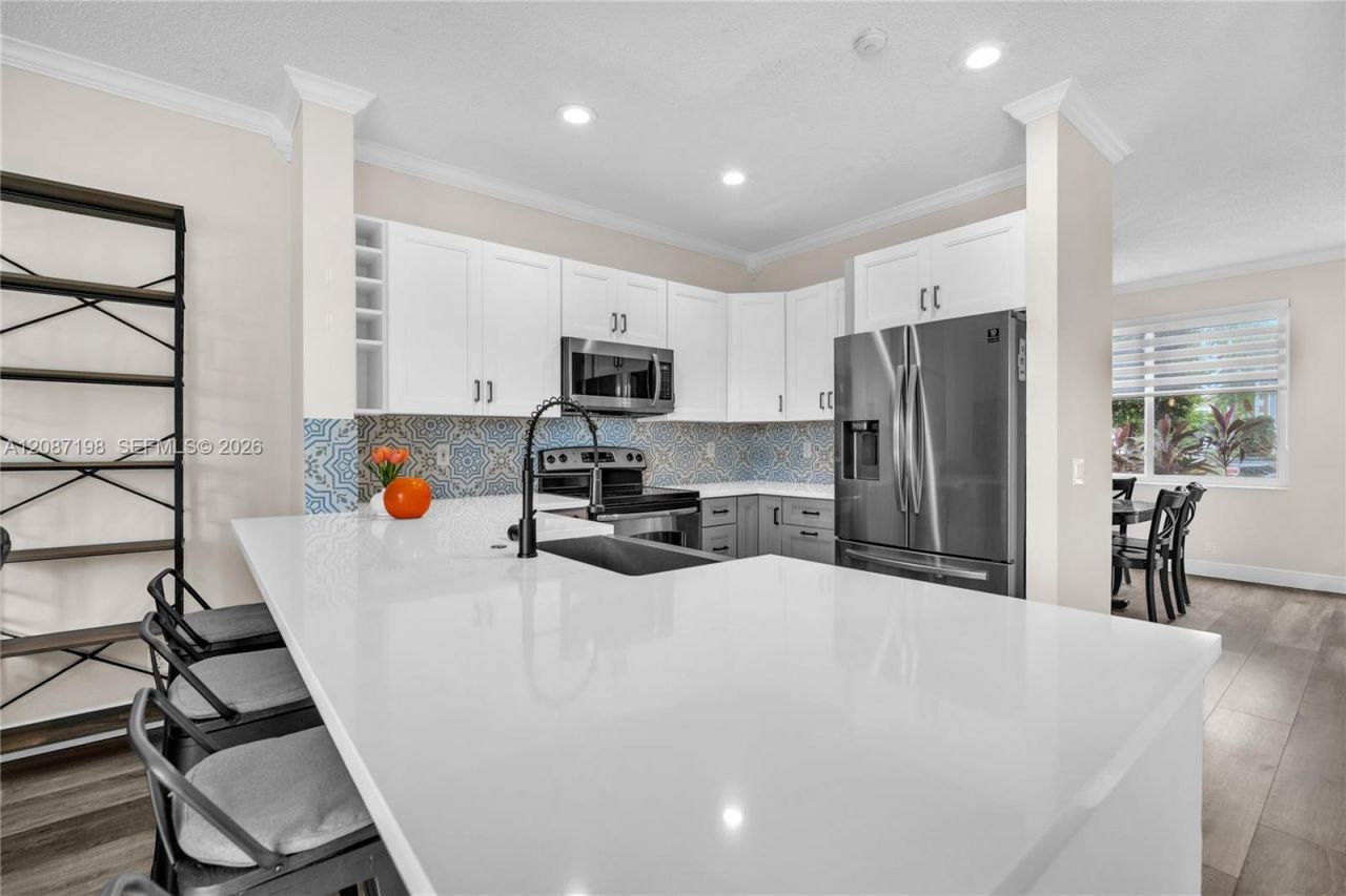 401 Bermuda Springs Dr, Weston, FL 33326 Photo