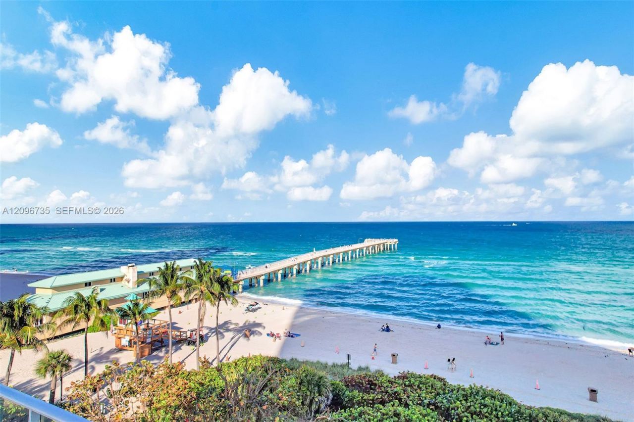16485 Collins Ave , Unit 738, Sunny Isles Beach, FL 33160 Photo