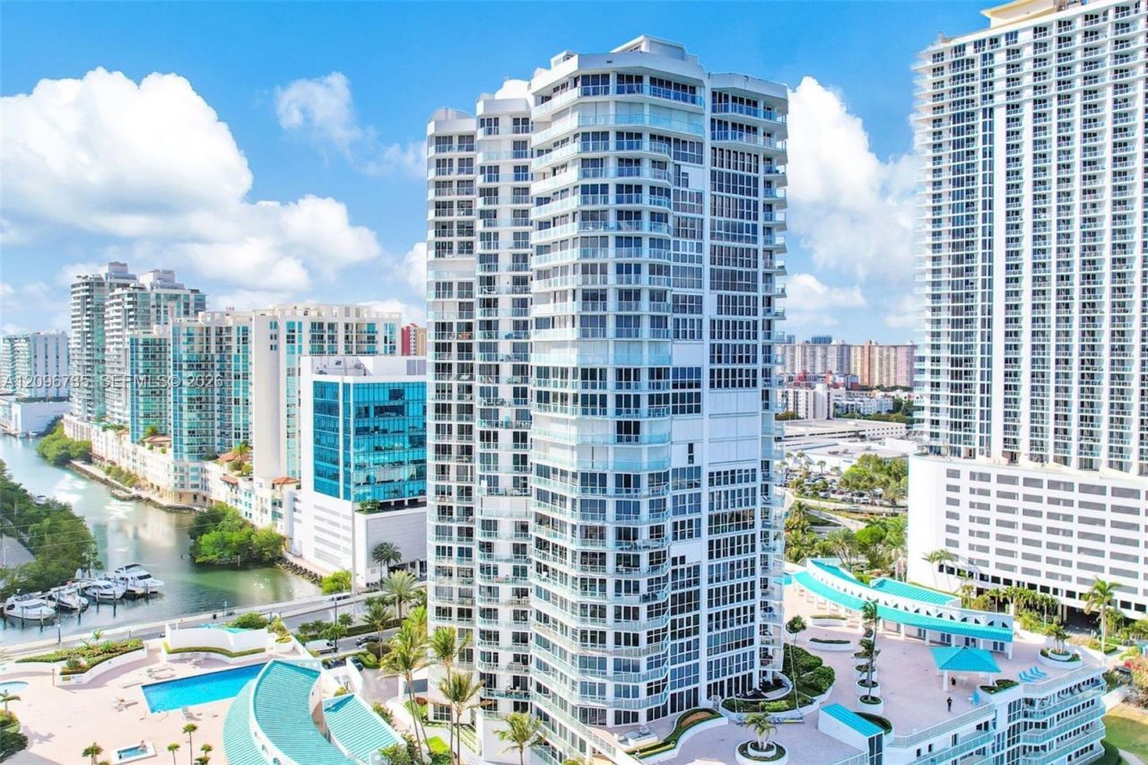 16485 Collins Ave , Unit 738, Sunny Isles Beach, FL 33160 Photo