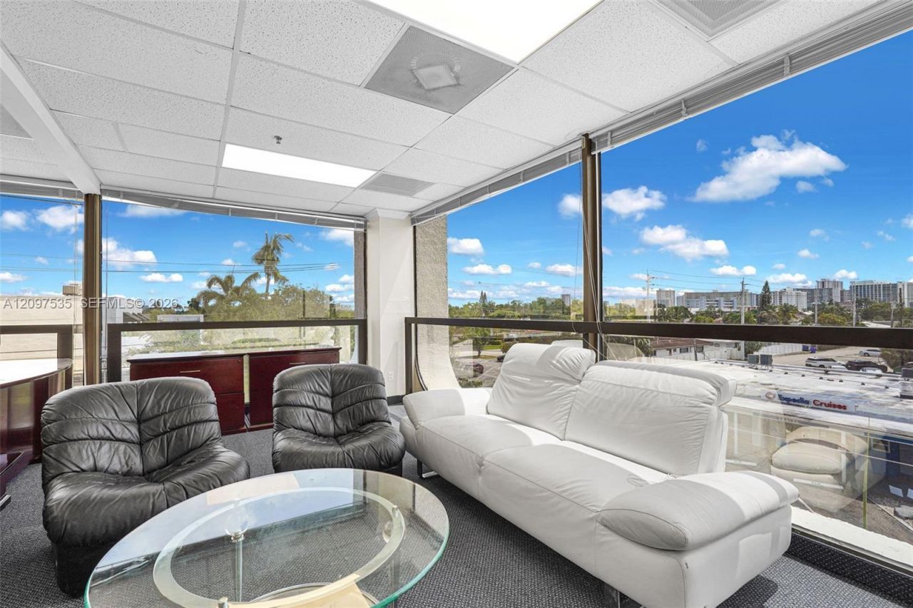 2691 E Oakland Park Blvd, Fort Lauderdale, FL 33306 Photo