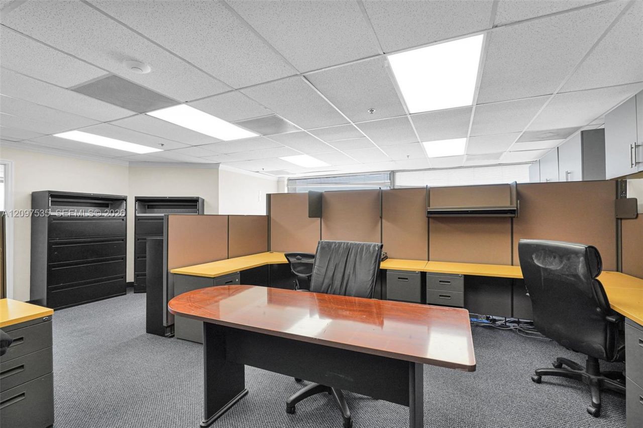2691 E Oakland Park Blvd, Fort Lauderdale, FL 33306 Photo
