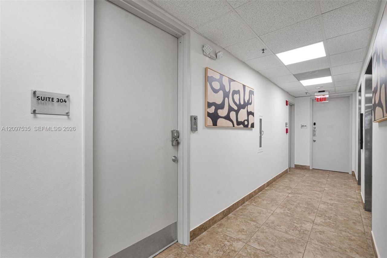 2691 E Oakland Park Blvd, Fort Lauderdale, FL 33306 Photo