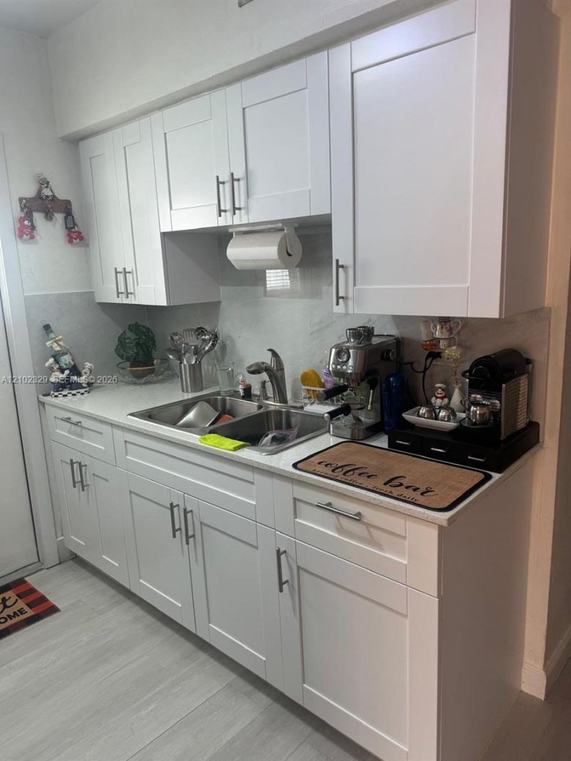 831 NW 24th Ave , Miami, FL 33125 Photo