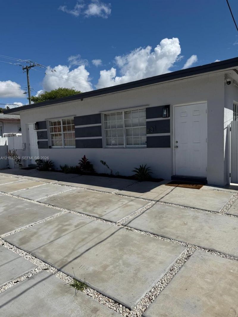 831 NW 24th Ave , Miami, FL 33125 Photo