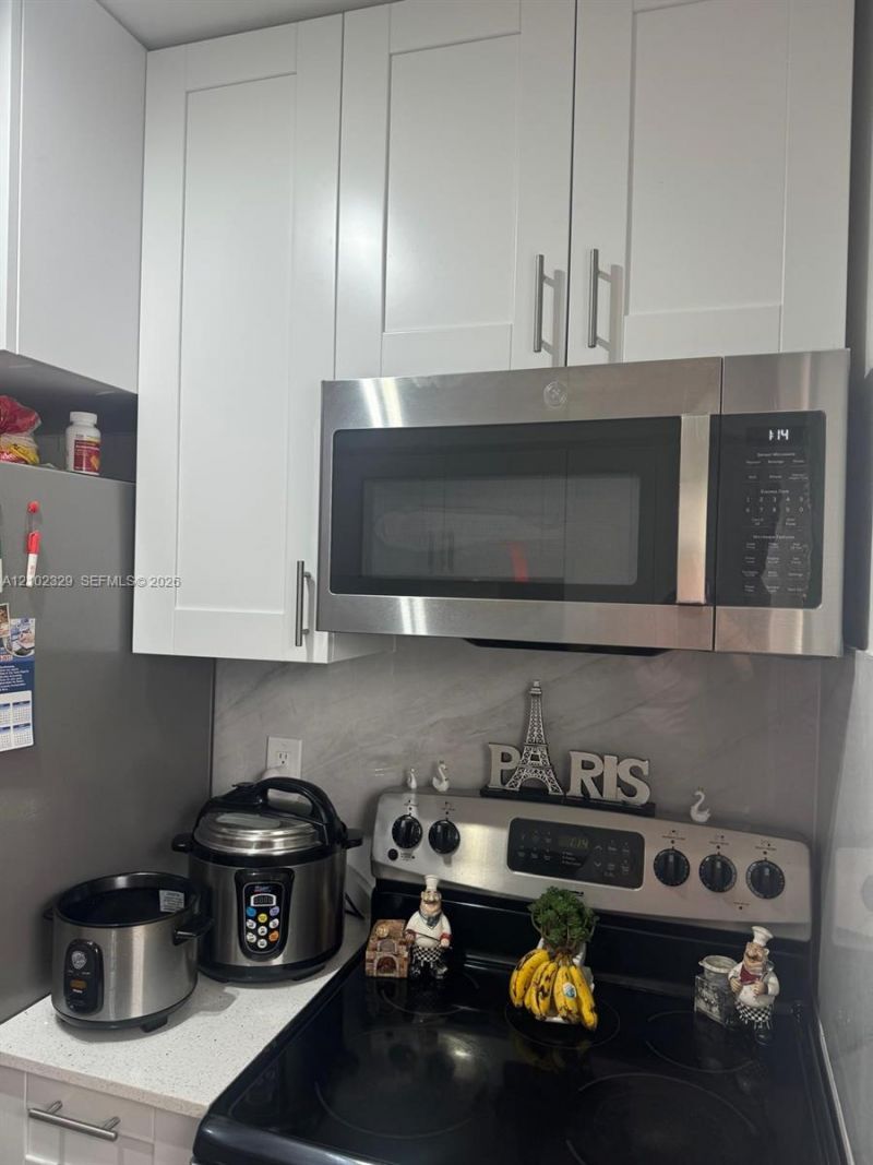 831 NW 24th Ave , Miami, FL 33125 Photo