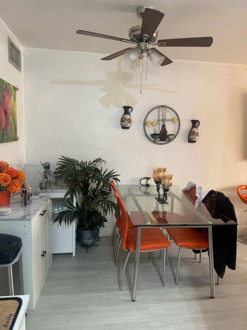 831 NW 24th Ave , Miami, FL 33125 Photo