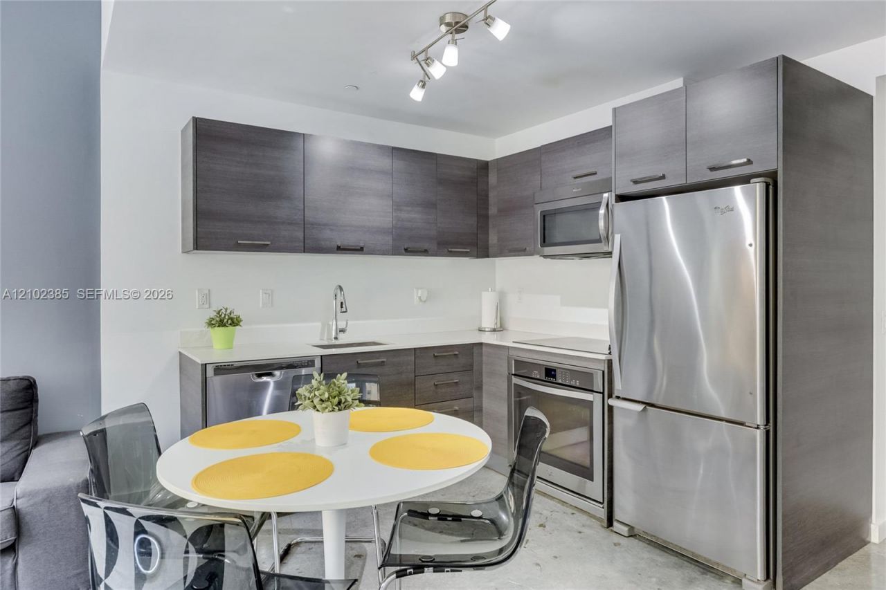 151 SE 1st St , Unit 1003, Miami, FL 33131 Photo