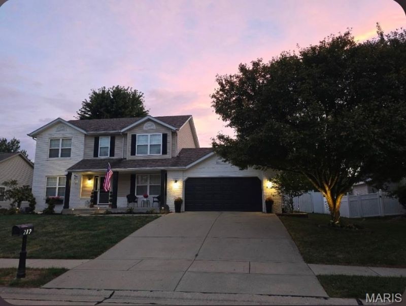 212 Crossington Lane, Troy, IL 62294 Main Photo