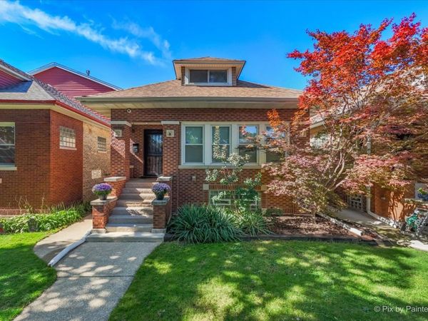 5824 N Fairfield Avenue , Chicago, IL 60659
