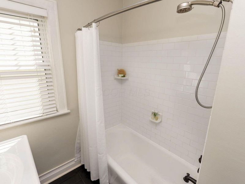 491 Garden Road, Columbus, OH 43214 Photo 21