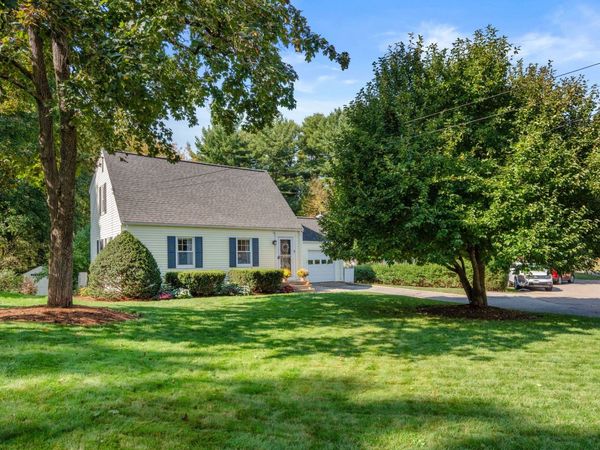 9 Pocahontas, Walpole, MA 02081